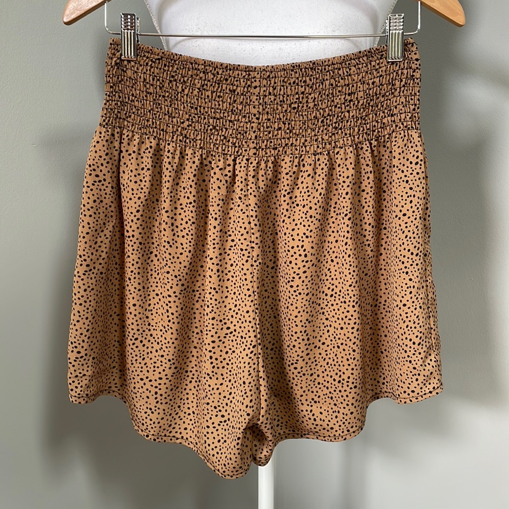 SHEIN FRENCHY PLUS DALMATIAN PAPER-BAG FAUX TIE FRONT SHORT - Picture 5 of 12